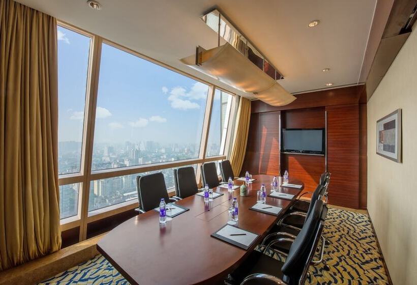 اتاق استاندارد با چشم‌انداز رودخانه, Shangrila Chengdu