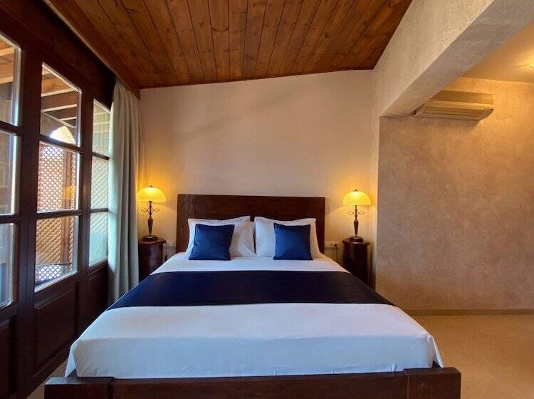 חדר סטנדרט נוף לעיר, S.nikolis  Historic Boutique