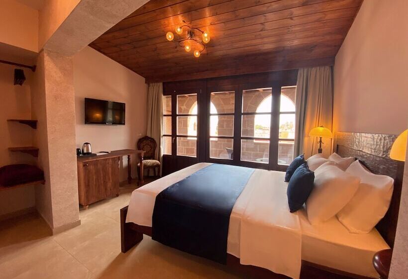 חדר סטנדרט נוף לעיר, S.nikolis  Historic Boutique