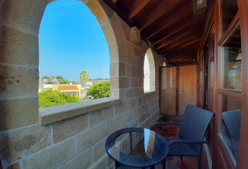 חדר דלוקס עם מרפסת, S.nikolis  Historic Boutique