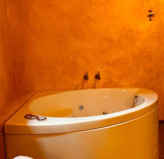 סוויטה נוף לגינה, S.nikolis  Historic Boutique