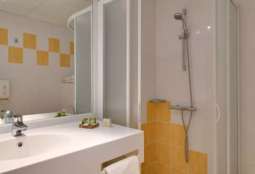 Standard Yhden Hengen Huone, The Originals Boutique, Hôtel Le Pariou, Issoire