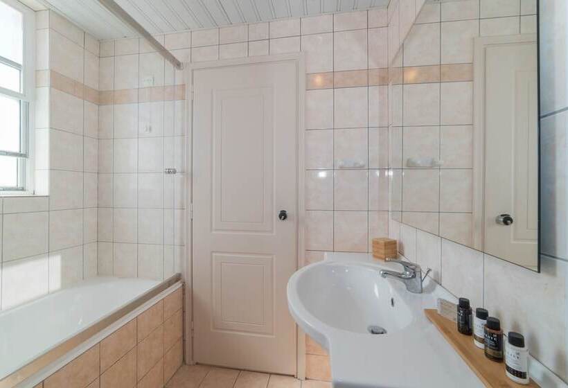 2 Bedroom Apartment Side Sea View, Xenos Kamara Beach