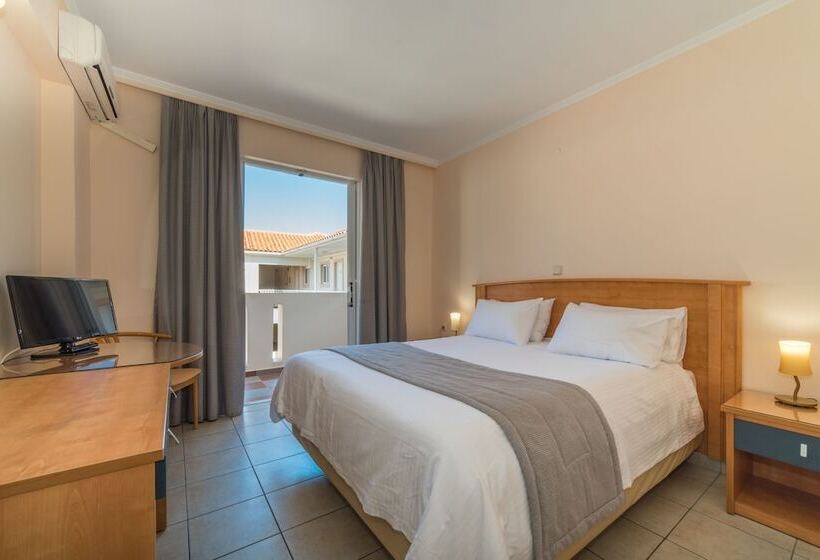 2 Bedroom Apartment Garden View, Xenos Kamara Beach