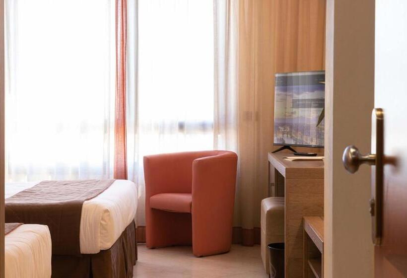 اتاق استاندارد, Nilhotel Florence