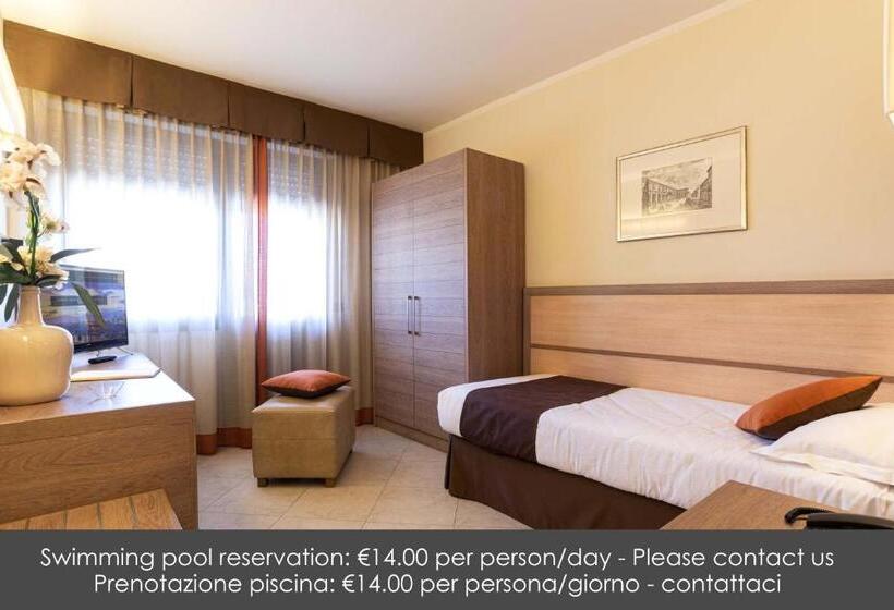 اتاق استاندارد یک نفره, Nilhotel Florence