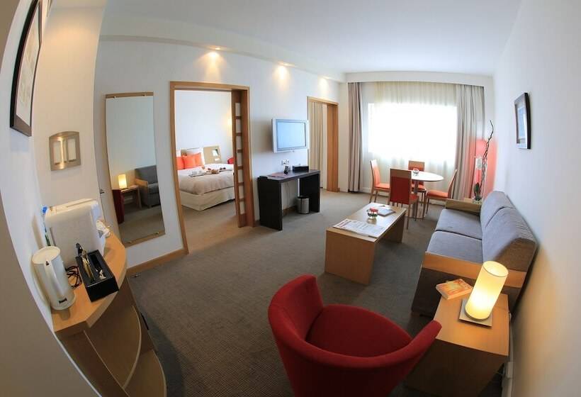 小型套房, Novotel Casablanca City Center