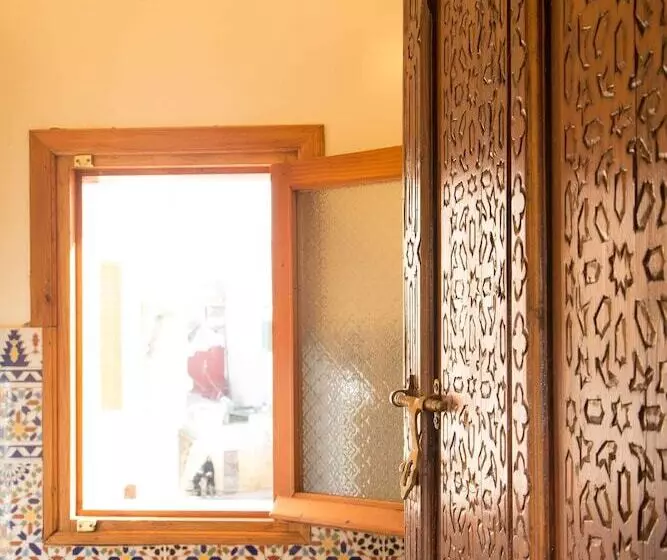 اتاق استاندارد, Dar El Kebira