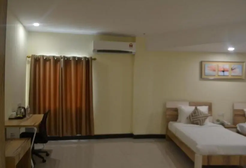 キングサイズベッドのデラックスルーム, My Inn Hotel Kota Samarahan