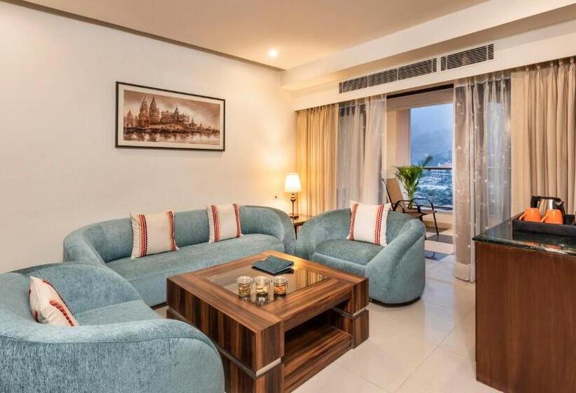 Suite Deluxe 2 Quartos, Lemon Tree Premier, Rishikesh