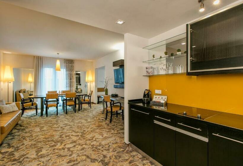 2 Yatak Odalı Daire, Arcotel Camino Stuttgart