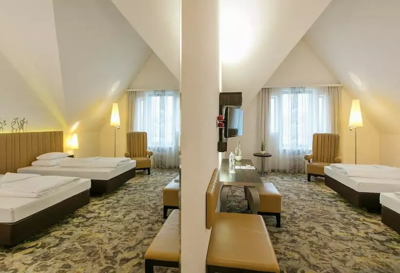 コンフォートルーム, Arcotel Camino Stuttgart