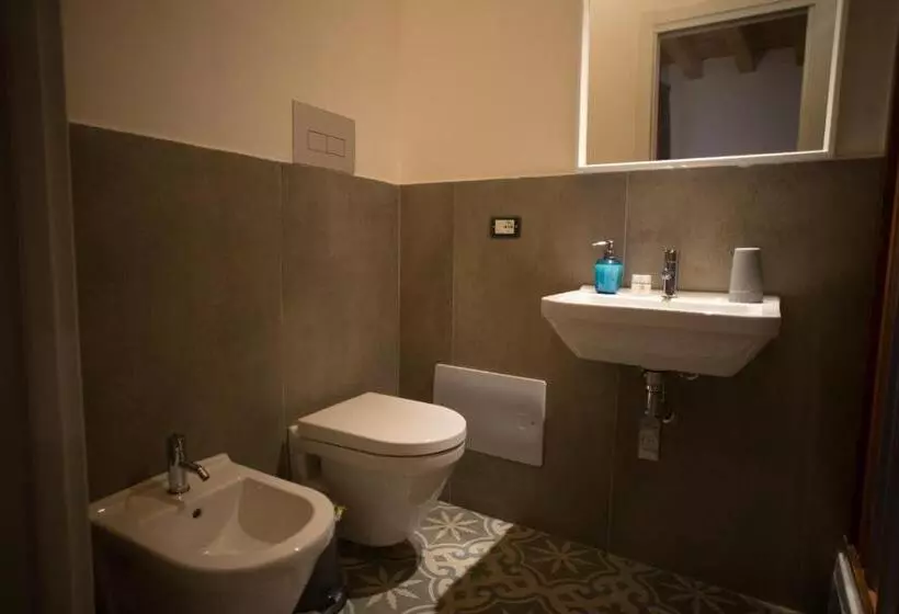 اتاق ساده سه‌ نفره, B&b Kolymbetra
