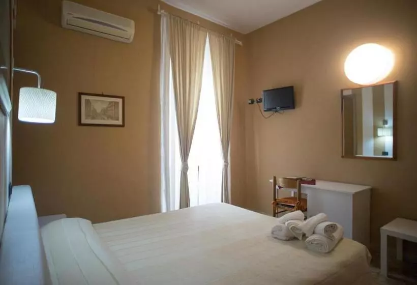 اتاق استاندارد یک نفره, B&b Kolymbetra