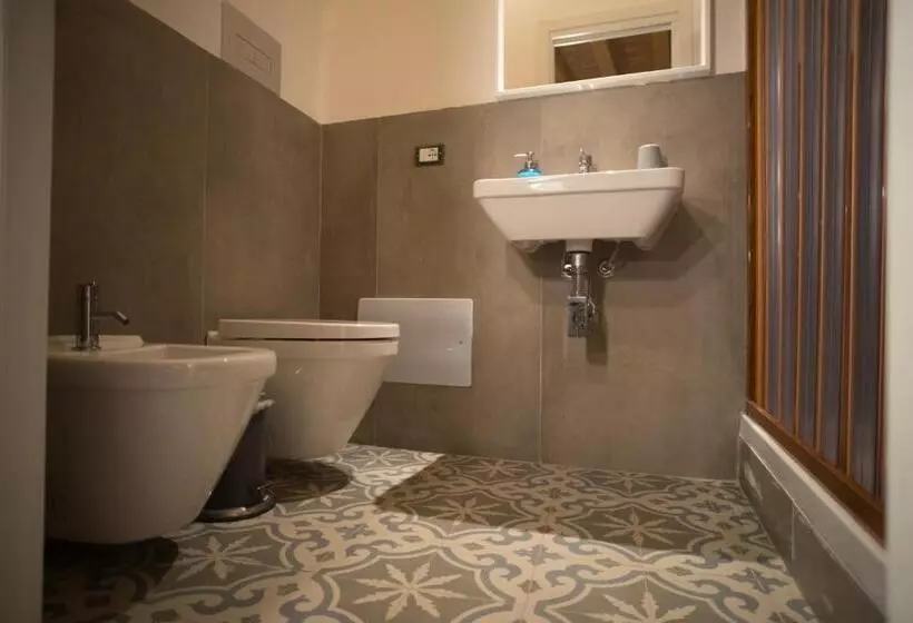 اتاق ساده سه‌ نفره, B&b Kolymbetra