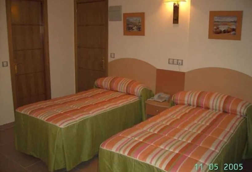 Номер Стандарт, Hostal El Arco