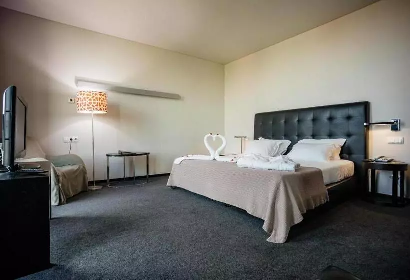 اتاق استاندارد, Axis Viana Business & Spa