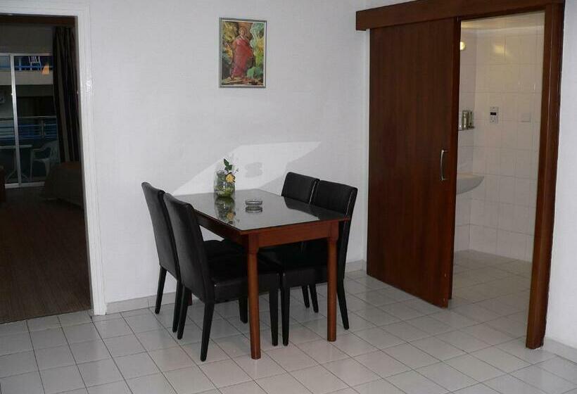 آپارتمان 2 خوابه, Blazer Residence