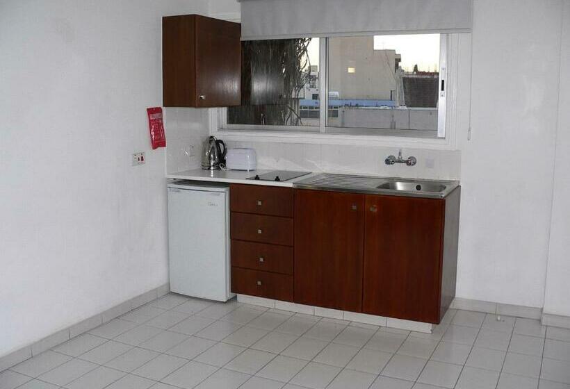 آپارتمان 3 خوابه, Blazer Residence