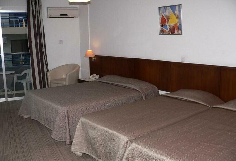 آپارتمان 3 خوابه, Blazer Residence