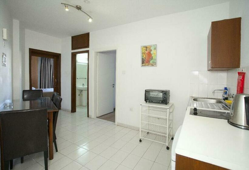 آپارتمان 3 خوابه, Blazer Residence