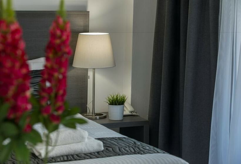 آپارتمان سوپریور 2 خوابه, Blazer Residence