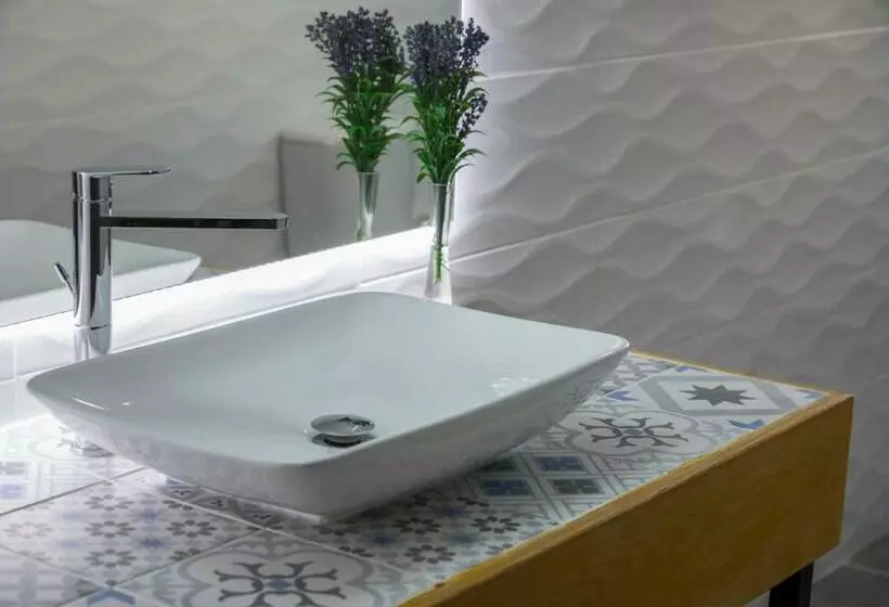 آپارتمان سوپریور 3 خوابه, Blazer Residence