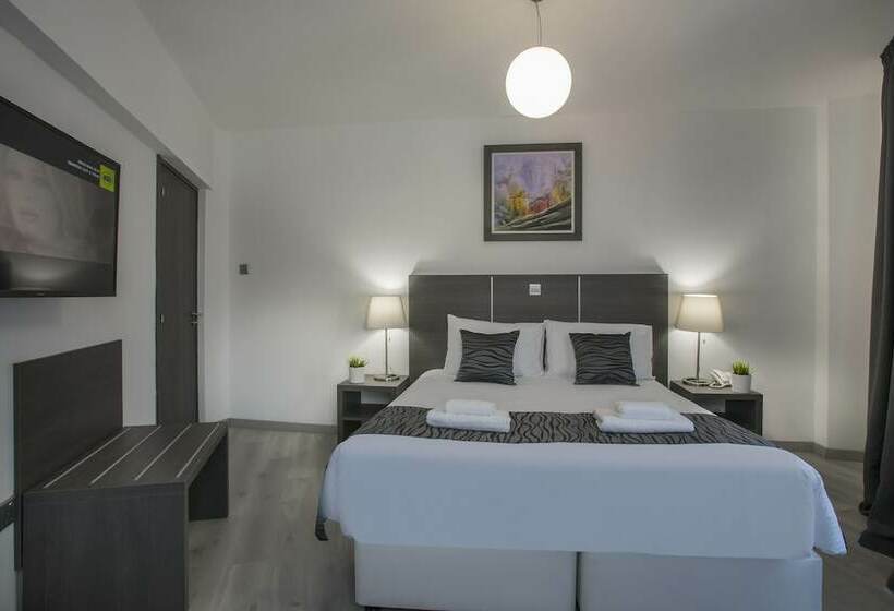 آپارتمان سوپریور 3 خوابه, Blazer Residence