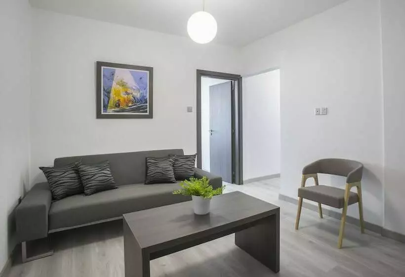 آپارتمان سوپریور 3 خوابه, Blazer Residence