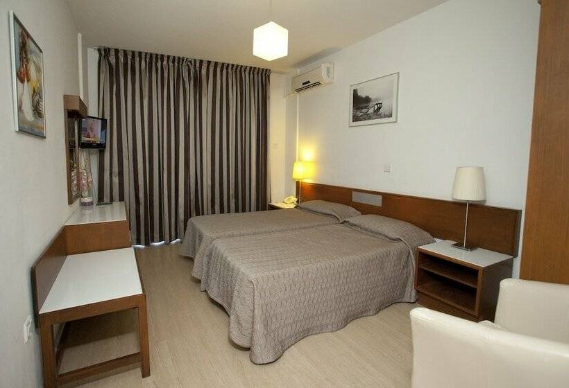 1 Bedroom Apartment City View, Blazer Residence