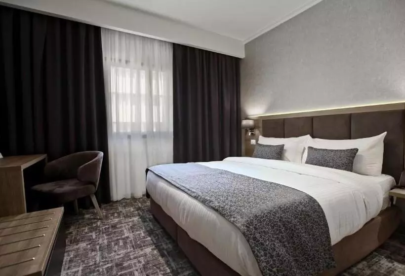 اتاق استاندارد با تخت بزرگ, De Ville
