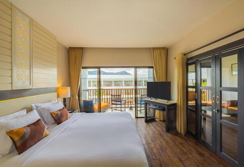 Quarto Superior, Deevana Plaza Phuket   Sha Extra Plus