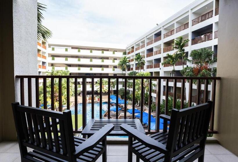 풀장 전망 디럭스 룸, Deevana Plaza Phuket   Sha Extra Plus