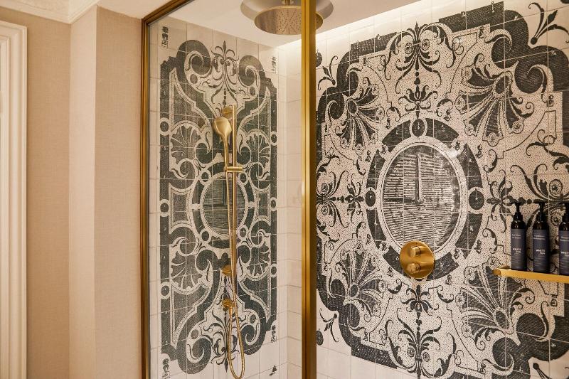 Quarto Superior, Deevana Plaza Phuket   Sha Extra Plus