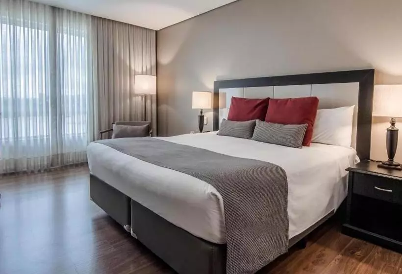 اتاق لوکس, Deville Prime Porto Alegre