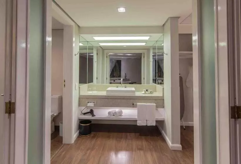 استودیوی استاندارد, Deville Prime Porto Alegre