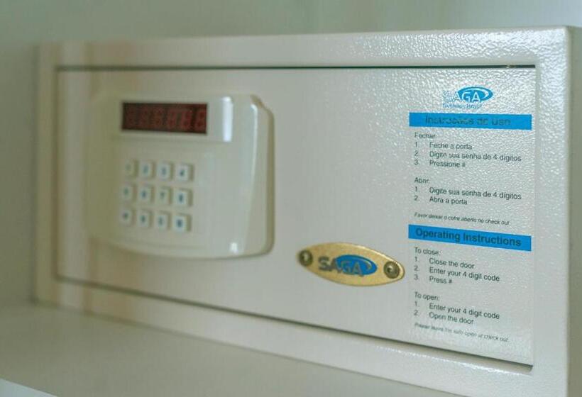 高级大房间, Glória Blumenau