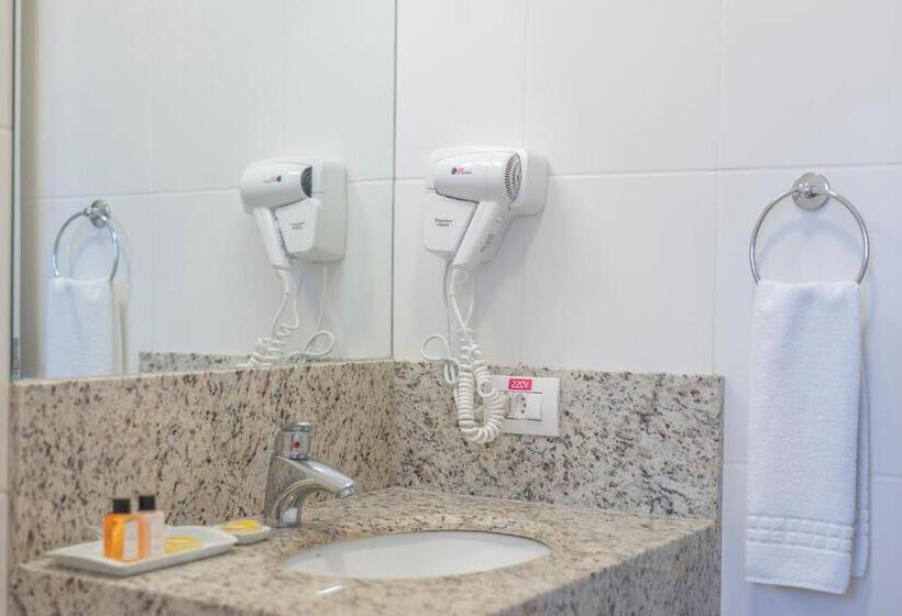 高级大房间, Glória Blumenau