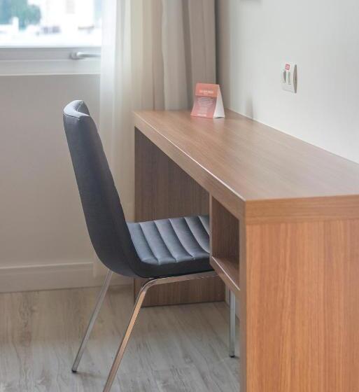 高级大房间, Glória Blumenau