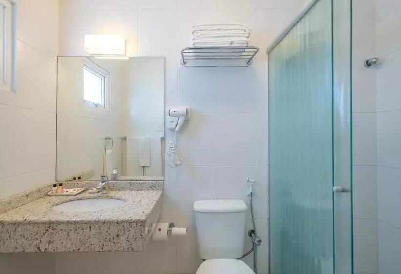スーペリアの4人部屋, Glória Blumenau