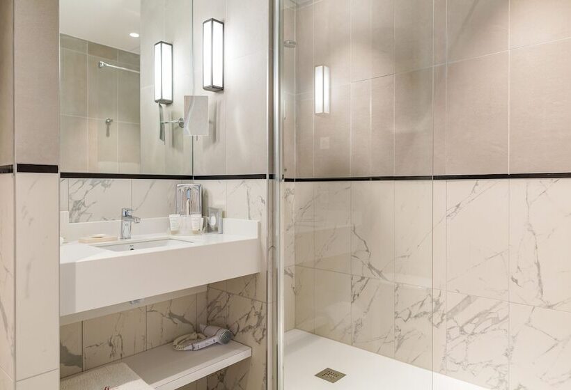 Номер Престиж, Golf