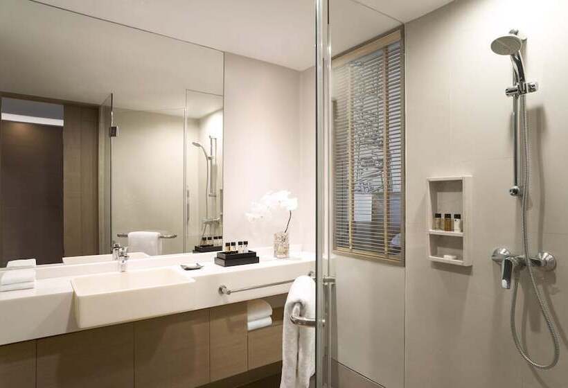 Quarto Deluxe, Avani Ratchada Bangkok
