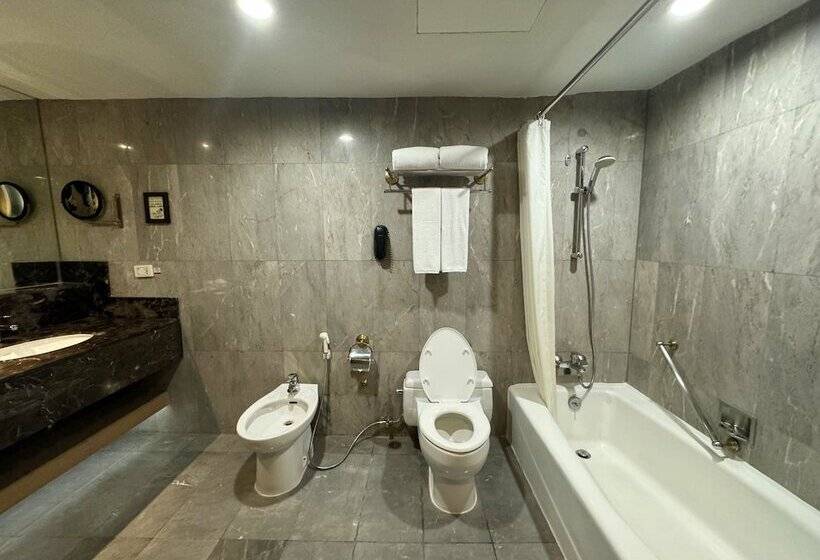 استودیو استاندارد با تخت کینگ, Avani Ratchada Bangkok