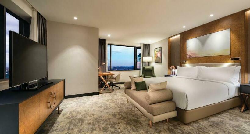 キングサイズベッドのエクゼクティブルーム, Hilton Istanbul Maslak