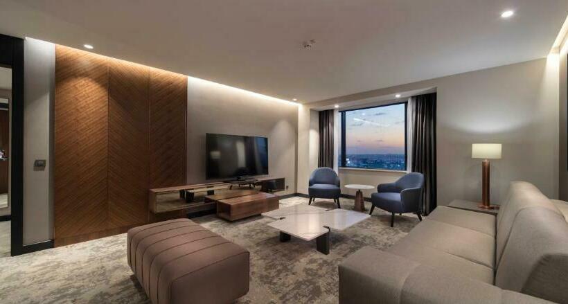 キングサイズベッドのエクゼクティブ, Hilton Istanbul Maslak