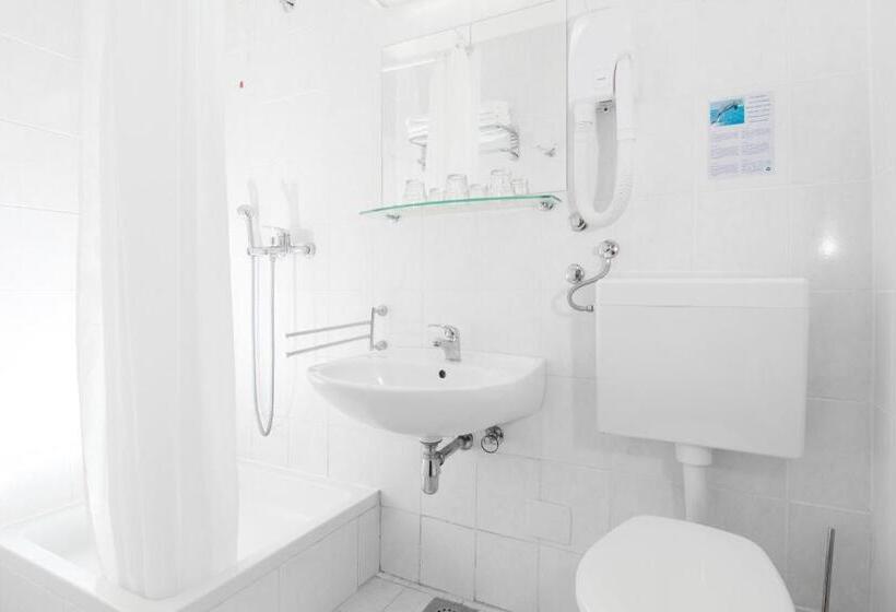 غرفة قياسية مطلّة علي البحر مزوَّدة بشُرفة, Holiday Village Sagitta  Light All Inclusive