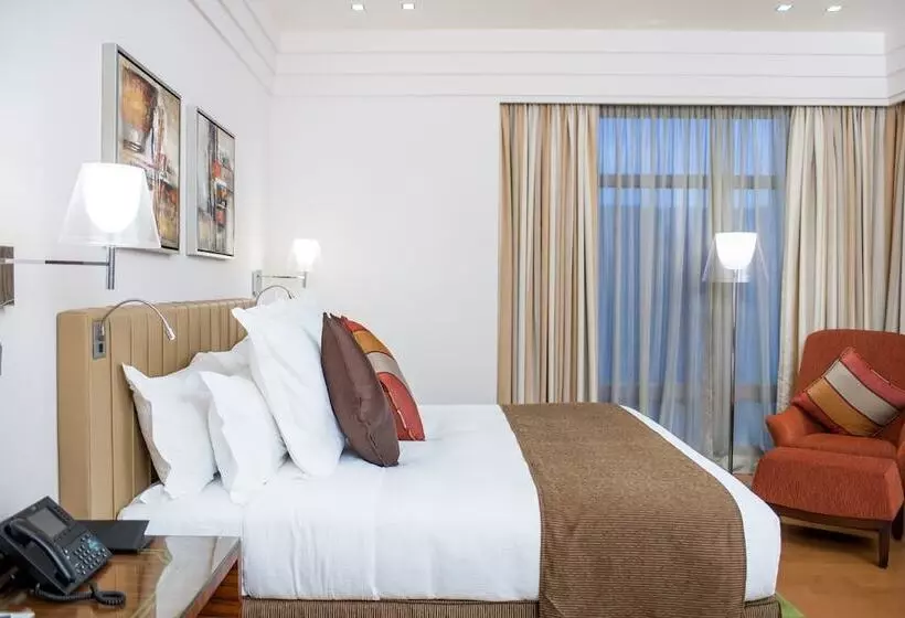 اتاق کلاب, Intercontinental Al Khobar, An Ihg