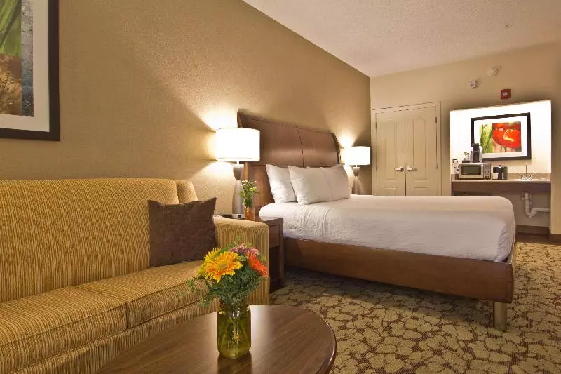اتاق کلاب, Intercontinental Al Khobar, An Ihg