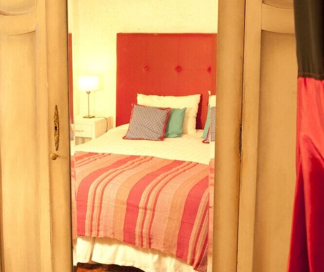 标准间, La Mision