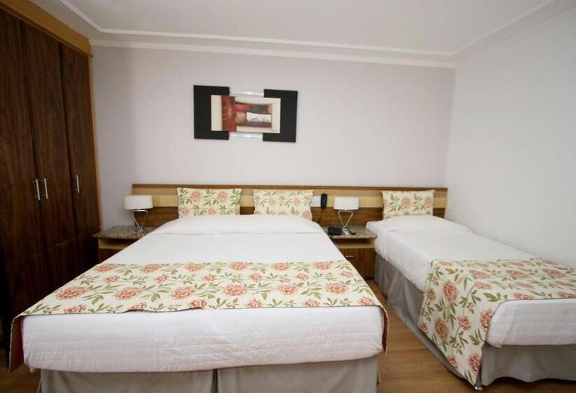 豪华三人间, Laguna Plaza